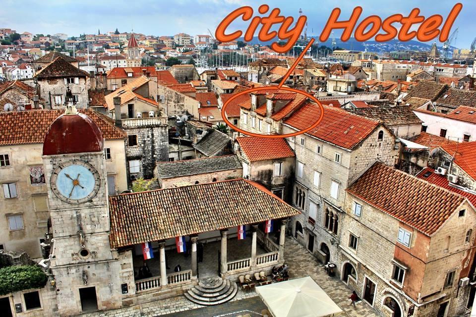 City Hostel Трогир Экстерьер фото