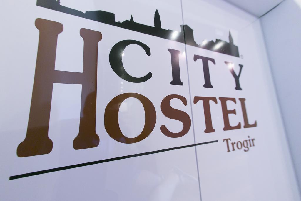 City Hostel Трогир Экстерьер фото