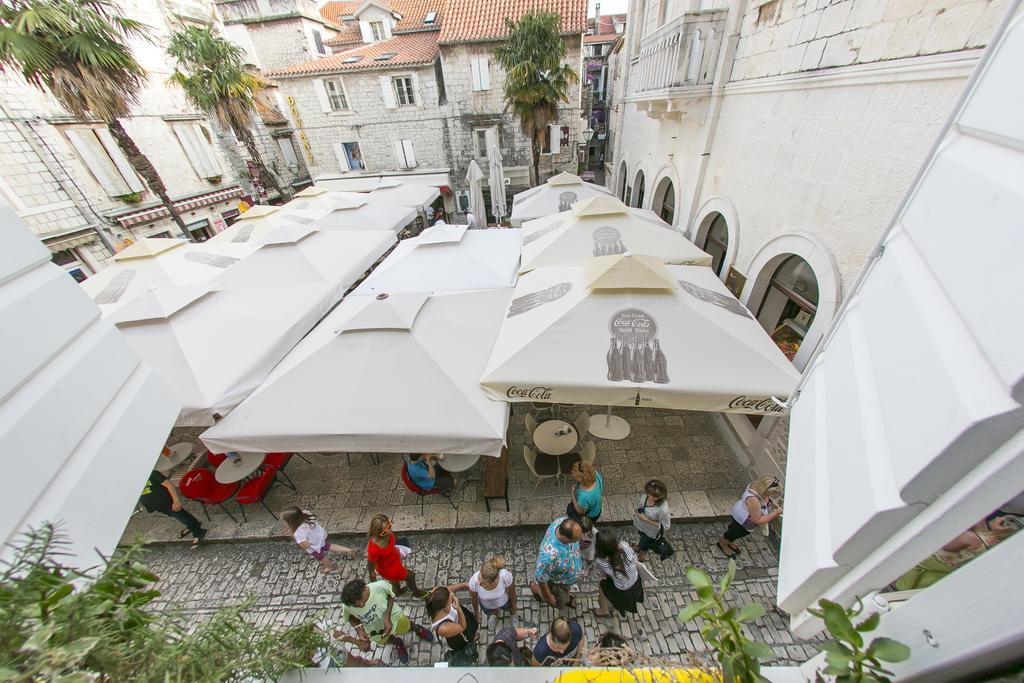 City Hostel Трогир Экстерьер фото