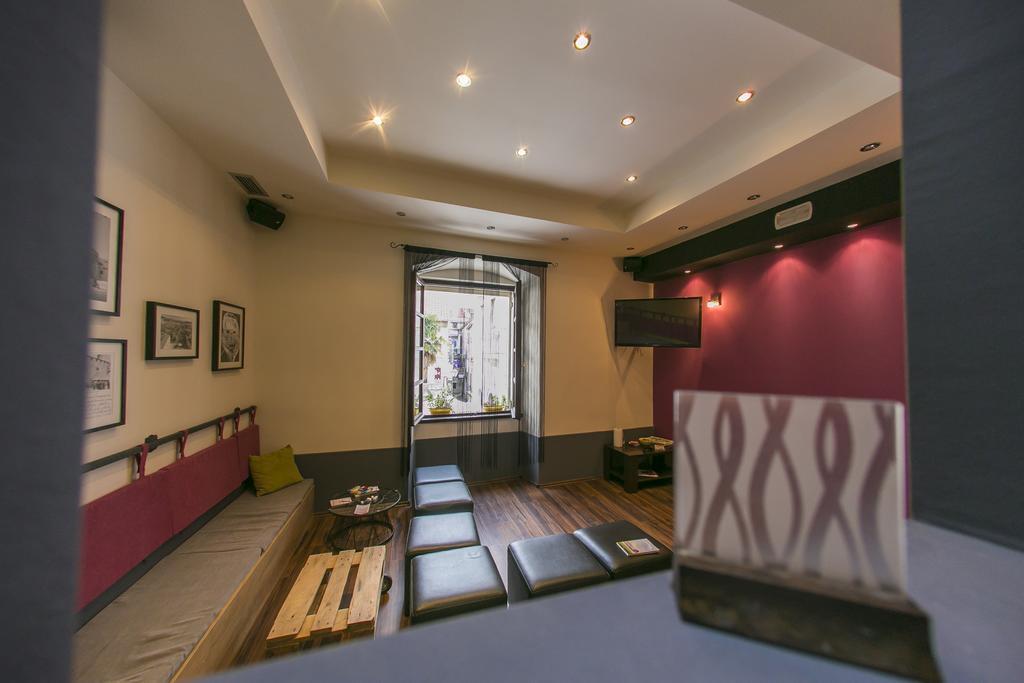 City Hostel Трогир Экстерьер фото