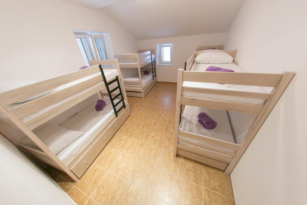 City Hostel Трогир Номер фото